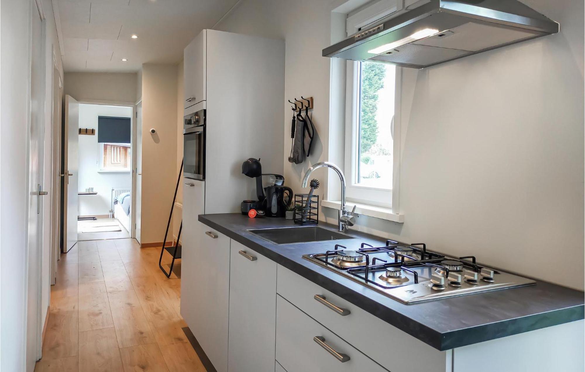 Stunning home in Heinkenszand with WiFi, 3 Bedrooms&Heated swimming pool Buitenkant foto